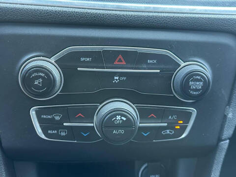 2015 Dodge Charger SXT