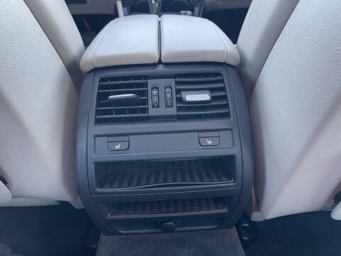 2012 BMW 5 Series 528i xDrive