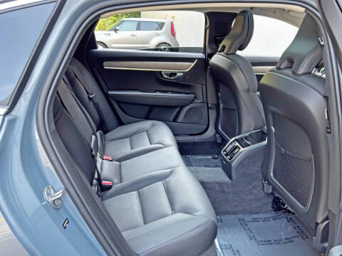 2023 Volvo S90 B6 Plus