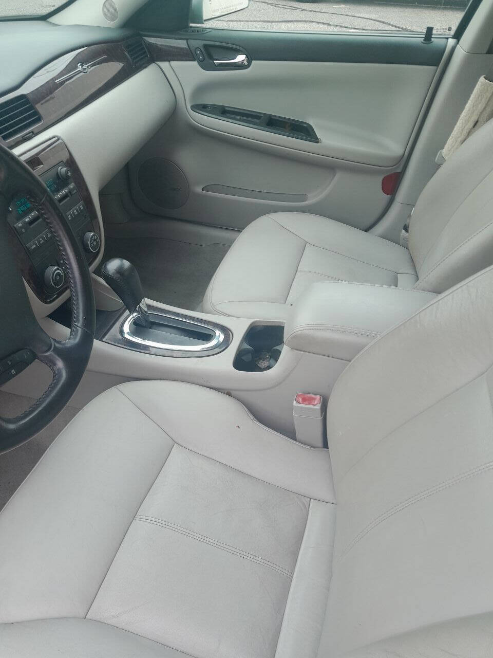 Dk. Gray 2013 Chevrolet Impala LTZ LTZ 4dr Sedan 10