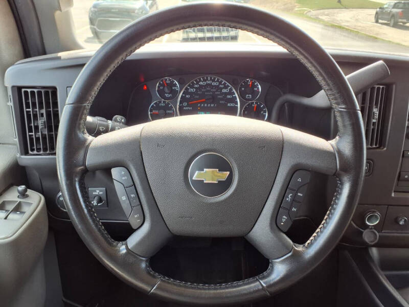 2022 Chevrolet Express LS 3500