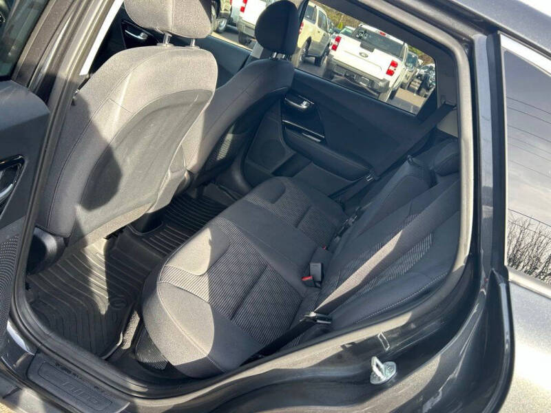 2022 Kia Niro Plug-In Hybrid LXS