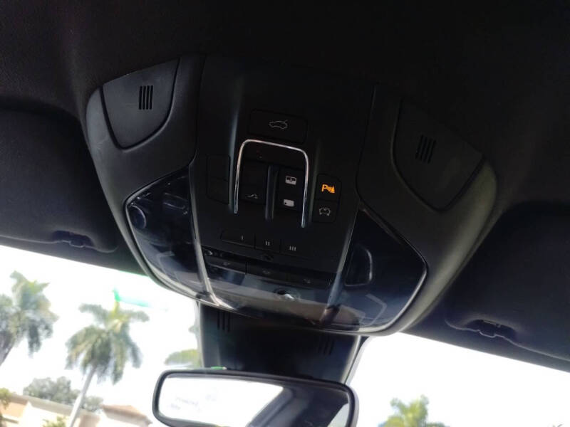 2017 Maserati Ghibli