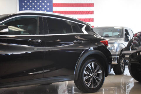 2018 Infiniti QX30 Premium