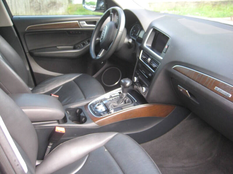 2017 Audi Q5 2.0T quattro Premium Plus