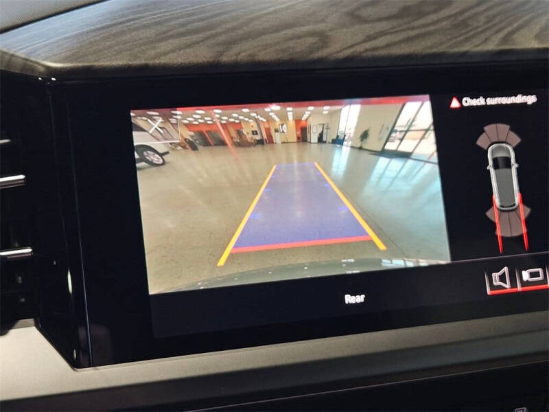 2022 Audi Q4 e-tron quattro Premium 50