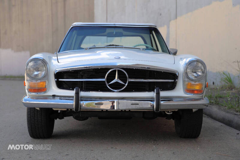 1969 Mercedes-Benz 280-Class