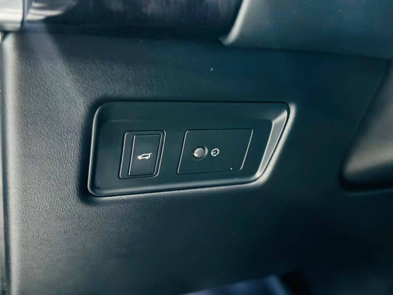 2020 Land Rover Range Rover Sport P525 HSE Dynamic