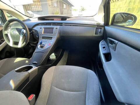 2014 Toyota Prius Two