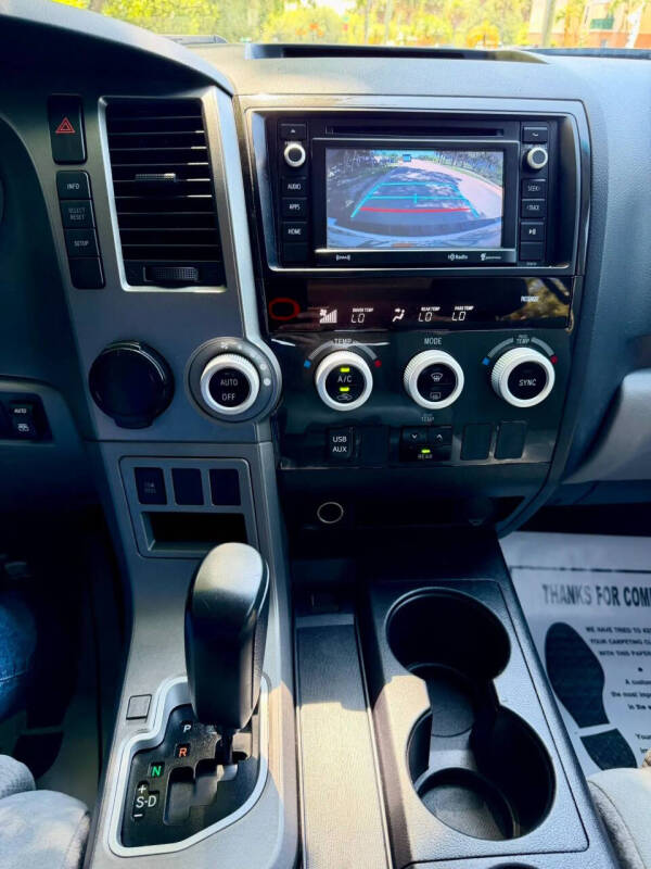 2017 Toyota Sequoia SR5