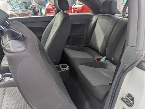 2012 Volkswagen Beetle 2.5L PZEV