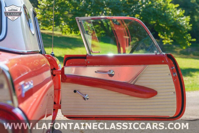 1956 Ford Thunderbird