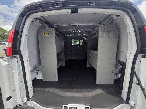 2025 GMC Savana 2500