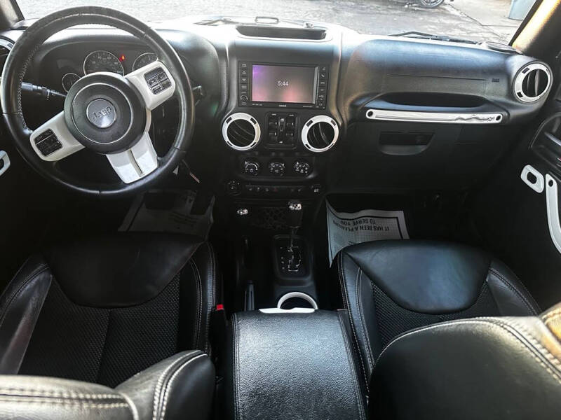 2015 Jeep Wrangler Unlimited Sahara