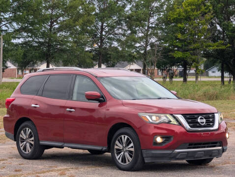 2017 Nissan Pathfinder SV
