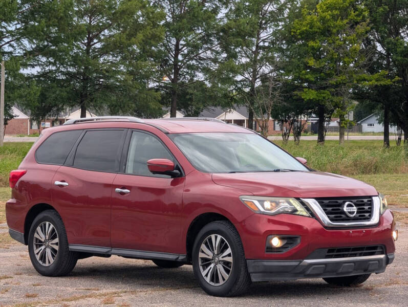 2017 Nissan Pathfinder SV