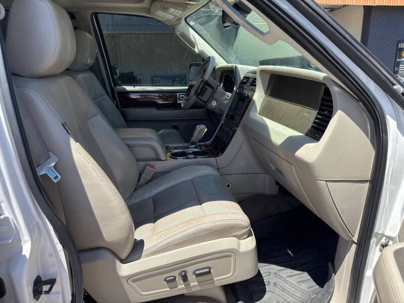 2012 Lincoln Navigator L