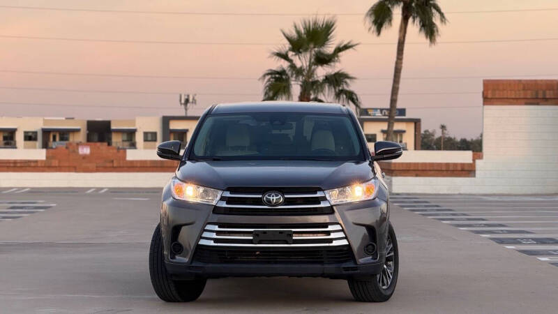 2018 Toyota Highlander LE