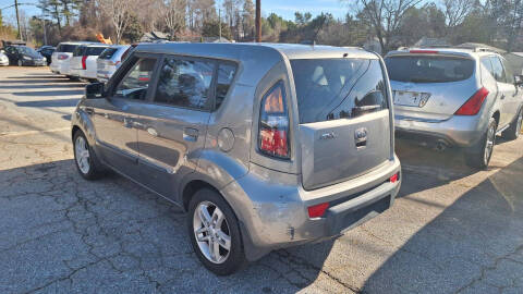 2010 Kia Soul +