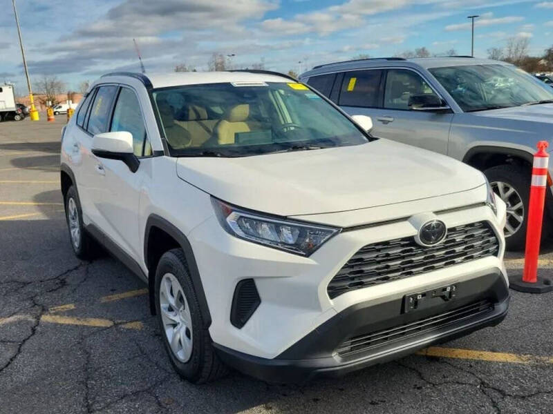 2021 Toyota RAV4 LE