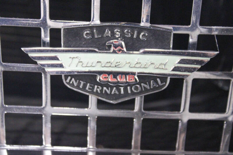 1956 Ford Thunderbird