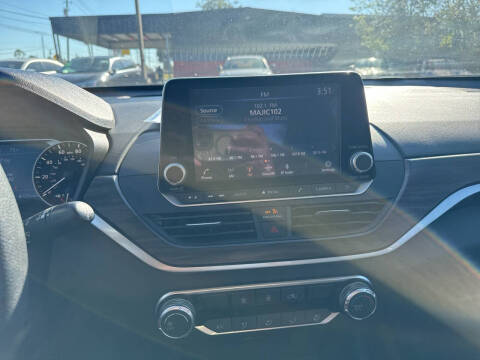 2023 Nissan Altima 2.5 SV