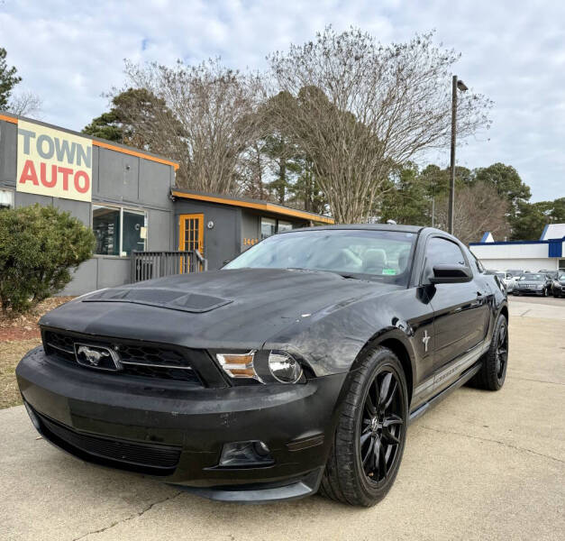 2011 Ford Mustang V6 Premium's photo