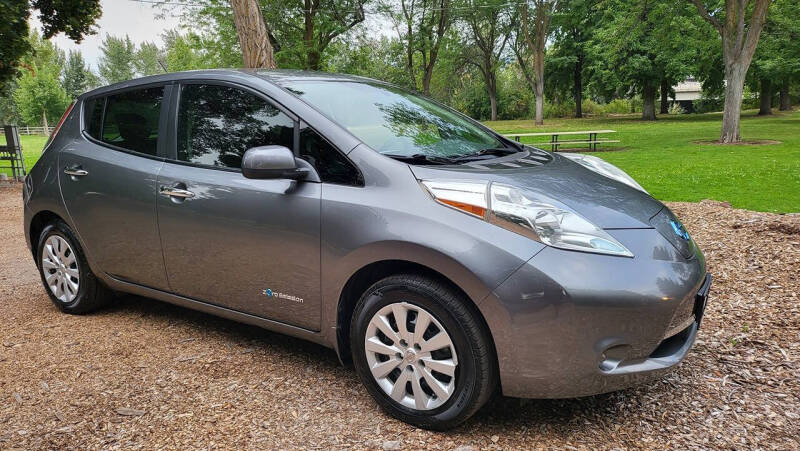 2015 Nissan LEAF S