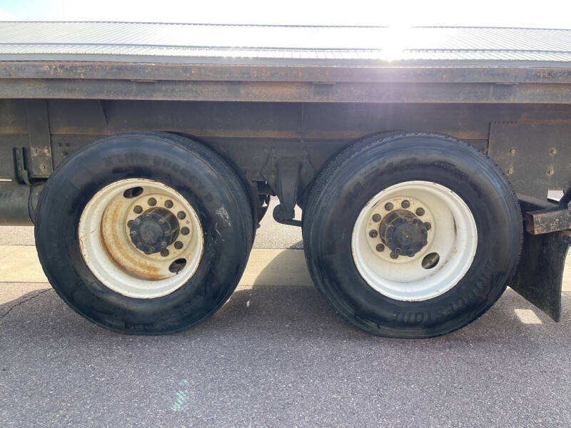 2012 Freightliner Business class M2