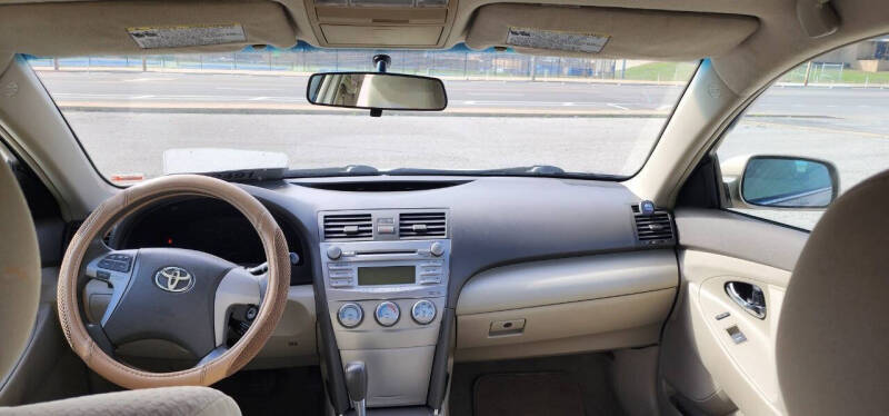 2011 Toyota Camry LE