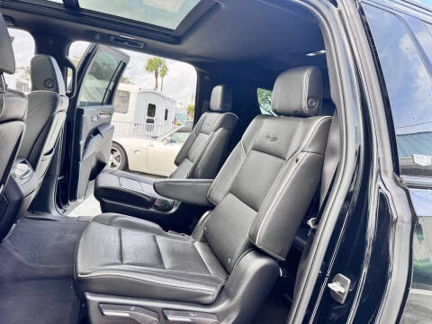 2023 Cadillac Escalade ESV Premium Luxury