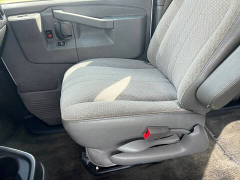 2016 Chevrolet Express LT 3500