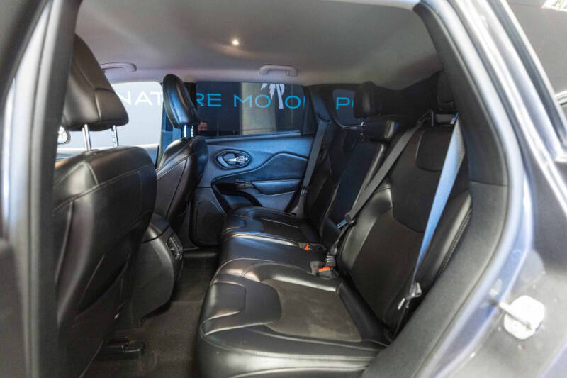 2020 Jeep Cherokee Altitude
