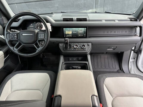 2024 Land Rover Defender 90 P400 X-Dynamic SE