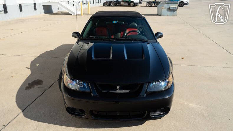 2003 Ford Mustang SVT Cobra