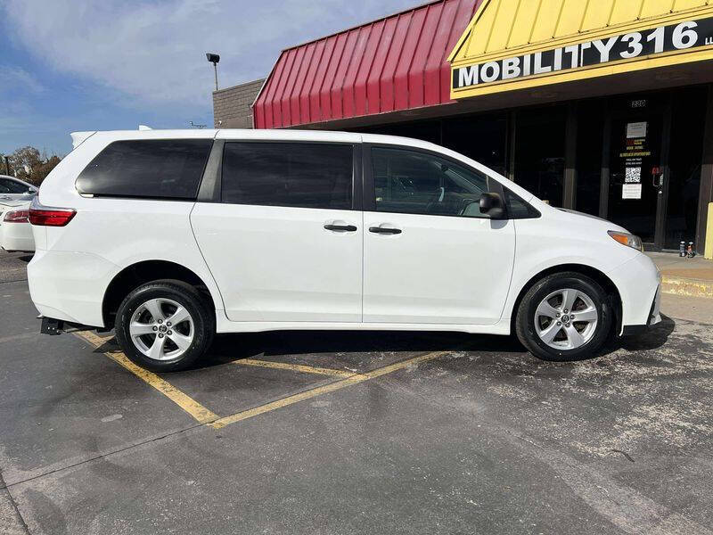 2019 Toyota Sienna L 7-Passenger