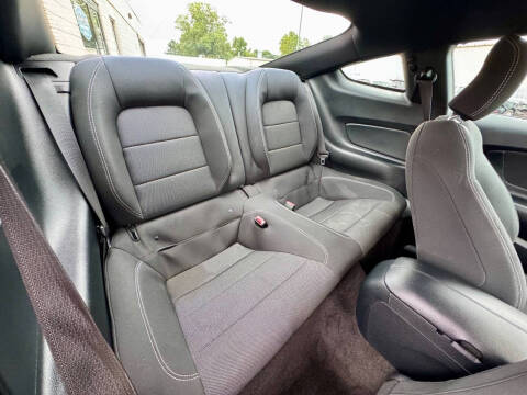 2016 Ford Mustang V6