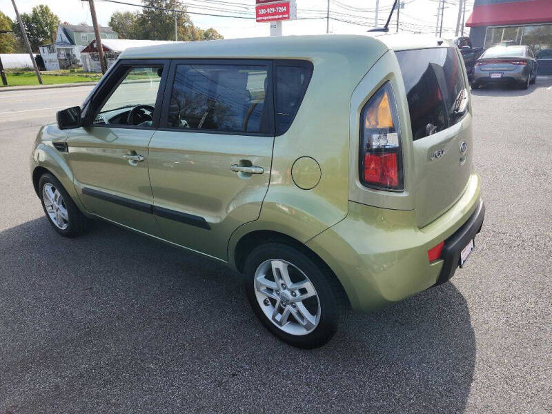 2011 Kia Soul +