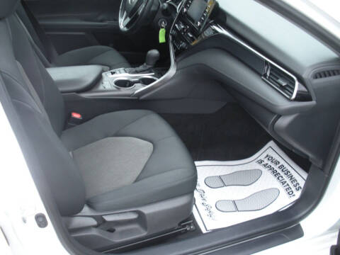 2022 Toyota Camry LE