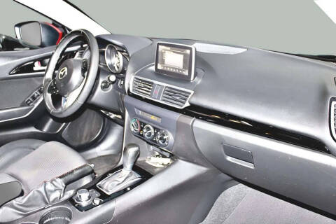 2016 Mazda MAZDA3 i Touring