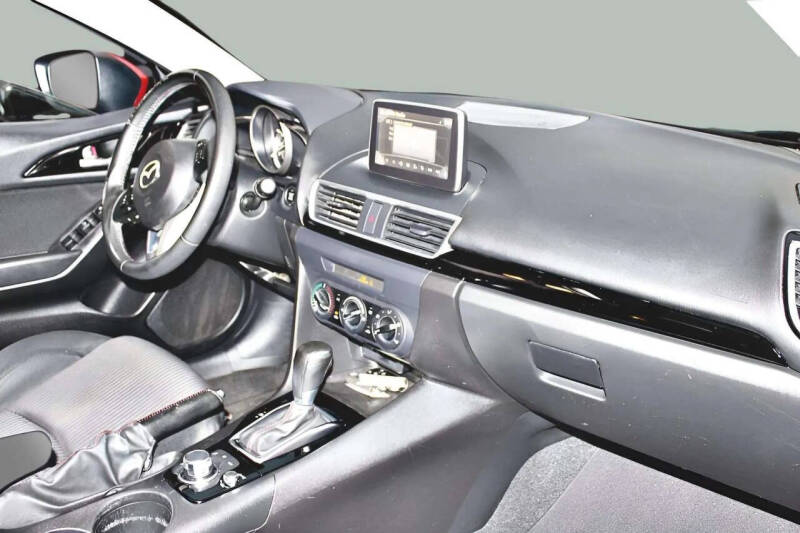 2016 Mazda MAZDA3 i Touring