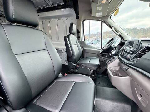 2025 Ford Transit 250