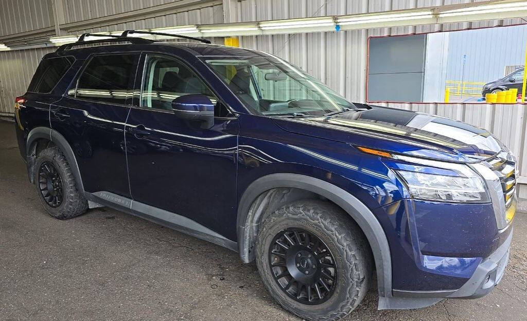 Blue 2022 Nissan Pathfinder SV SV 4dr SUV 2