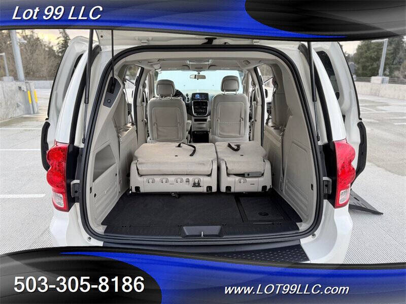 2011 Dodge Grand Caravan Crew