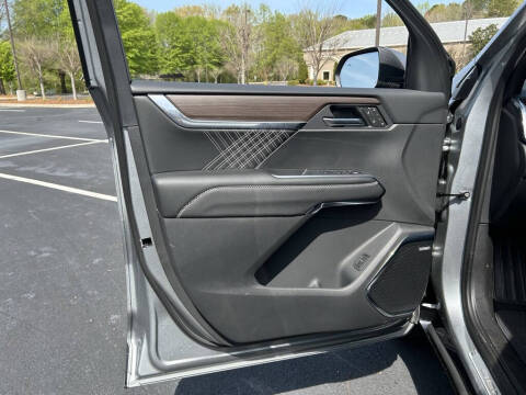 2025 GMC Acadia Denali