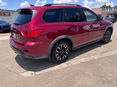 2020 Nissan Pathfinder SL