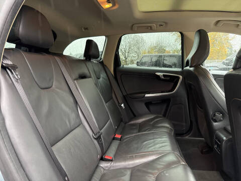 2013 Volvo XC60 T6 Premier Plus