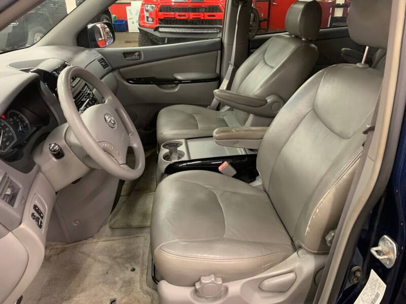 2004 Toyota Sienna