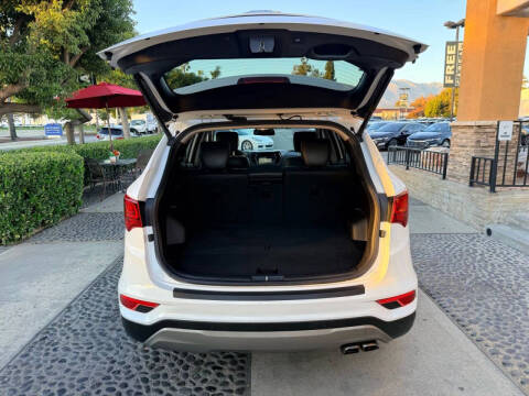 2017 Hyundai Santa Fe Sport 2.0T Ultimate