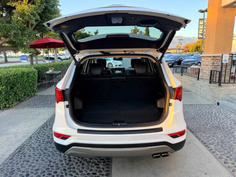 2017 Hyundai Santa Fe Sport 2.0T Ultimate